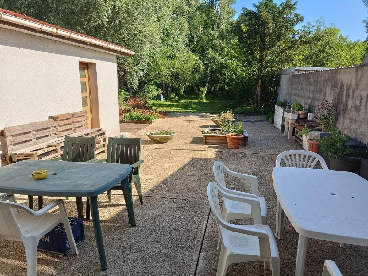 Apartmán Lit 2 Personnes Grand Bureau Fruges Exteriér fotografie